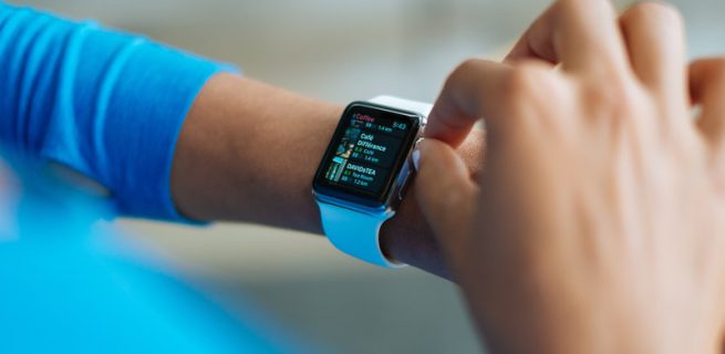 Apple Watch zahvaljujući monitoru rada srca ženi spasao život