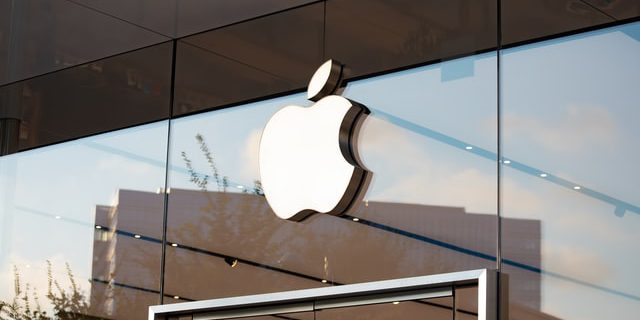 Apple pravi savitljivi iPhone?!